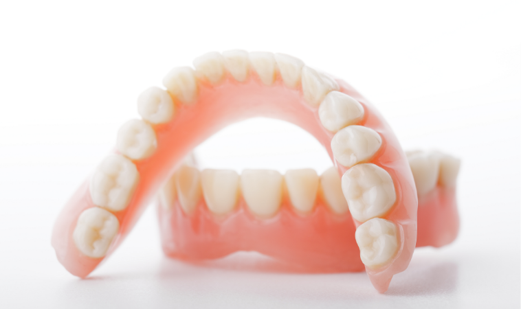 当院の入れ歯治療とは｜歯を失ってしまった方へ